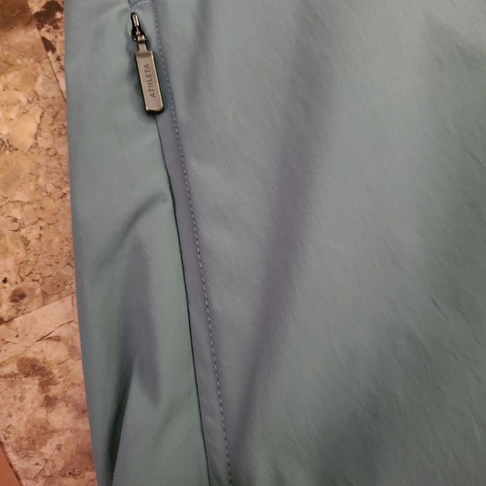 NWT! Athleta Med Advantage Poplin Top Teal Breathable light Jacket Travel Hi-Low - Picture 11 of 14
